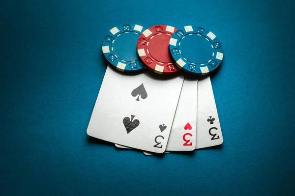 Comparing Slots and Table Games at Casino Non AAMS